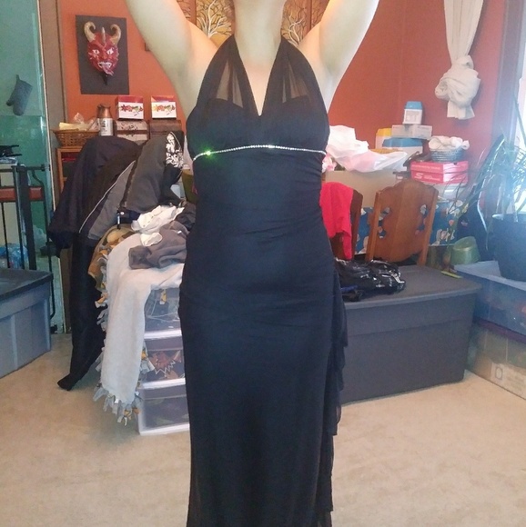 Black formal/prom/homecoming dress - Picture 2 of 8